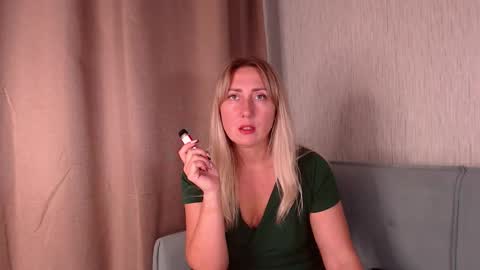 Milena online show from 10.05.25