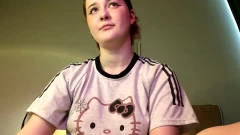 Snapshot of foxydollkate chatting on 05.09.26 Kate online show from 05.09.26