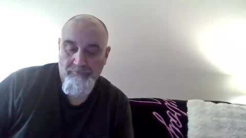 Snapshot of foxyfang chatting on 05.22.26 foxyfang online show from 05.22.26