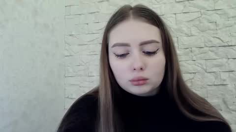 Snapshot of foxyflaree chatting on 12.22.25 Alice online show from 12.22.25