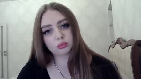 Snapshot of foxyflaree chatting on 01.09.26 Alice online show from 01.09.26