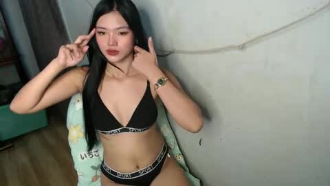 Snapshot of foxygoddess19 chatting on 01.25.25 foxygoddess19 online show from 01.25.25