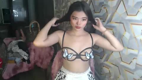 Snapshot of foxygoddess19 chatting on 09.17.25 foxygoddess19 online show from 09.17.25