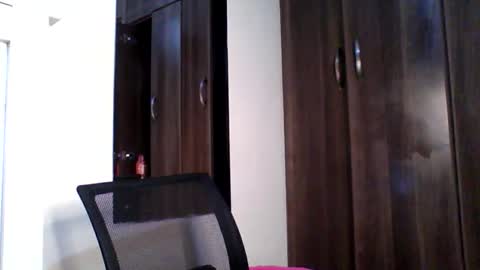 Kayla online show from 10.16.25