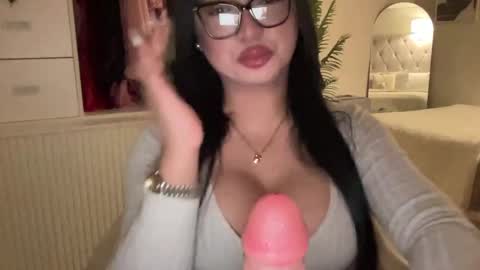 Snapshot of foxyluscious chatting on 03.09.25 Ms Celeste Anne online show from 03.09.25