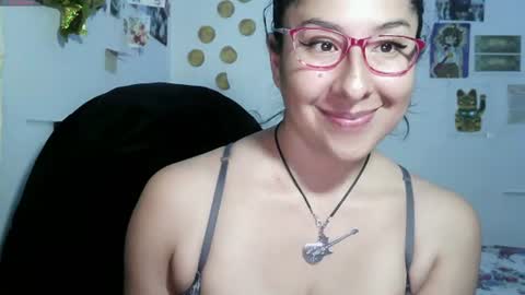 Snapshot of foxymalish chatting on 06.29.26 Malishka online show from 06.29.26