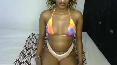 Snapshot of foxypennyy chatting on 02.13.25 foxypennyy online show from 02.13.25