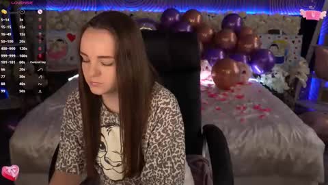 Snapshot of foxyshyyy chatting on 02.12.26 Inna online show from 02.12.26