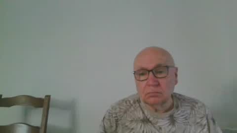 Snapshot of fra94 chatting on 04.17.26 fra94 online show from 04.17.26