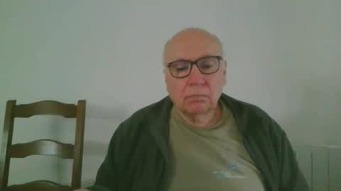 Snapshot of fra94 chatting on 05.12.26 fra94 online show from 05.12.26
