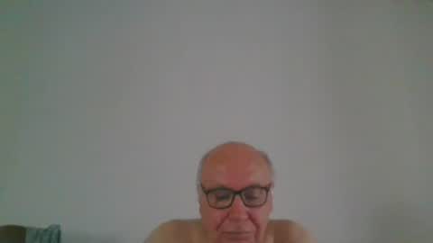 Snapshot of fra94 chatting on 05.31.26 fra94 online show from 05.31.26
