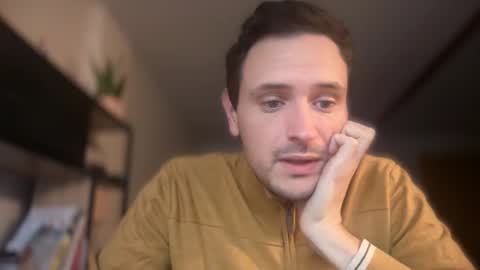 Snapshot of fraisetagada359 chatting on 10.29.25 fraisetagada359 online show from 10.29.25