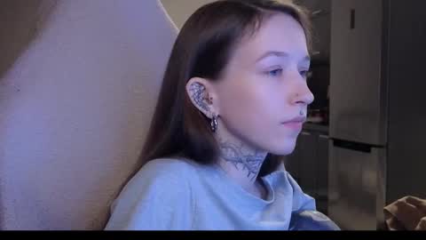 Snapshot of fran_bow chatting on 01.15.26 fran_bow online show from 01.15.26