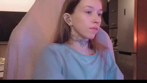 Snapshot of fran_bow chatting on 02.23.26 fran_bow online show from 02.23.26