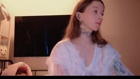 fran_bow online show from 04.23.26