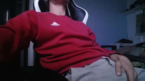 Snapshot of franceghj99 chatting on 11.02.25 franceghj99 online show from 11.02.25