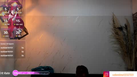          online show from 01.08.25