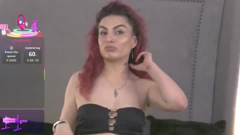 Snapshot of francescabianchy chatting on 04.27.26 Francesca online show from 04.27.26