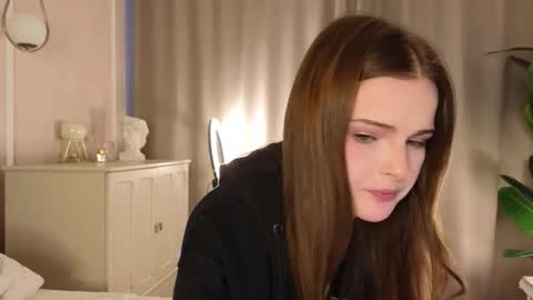 Marybrown eye Katy gray eye online show from 02.13.26