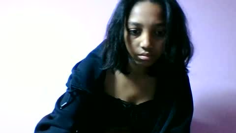 Snapshot of francia333068 chatting on 06.17.26 francia333068 online show from 06.17.26