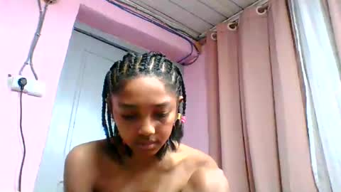 Snapshot of francia333068 chatting on 07.15.26 francia333068 online show from 07.15.26