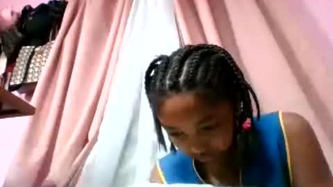 Snapshot of francia333068 chatting on 07.17.26 francia333068 online show from 07.17.26