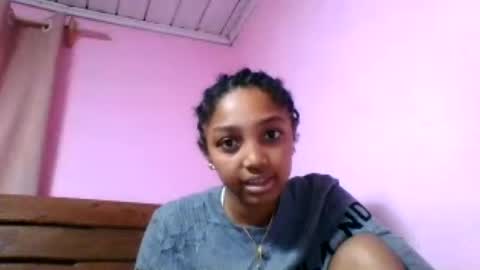 Snapshot of francia333068 chatting on 07.19.26 francia333068 online show from 07.19.26