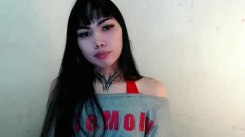 Snapshot of francinexx chatting on 04.02.26 francine online show from 04.02.26