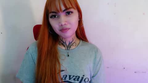 Snapshot of francinexx chatting on 04.25.26 francine online show from 04.25.26