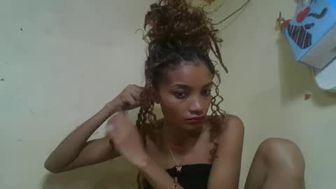 Snapshot of francinoli chatting on 05.12.26 Francinoli online show from 05.12.26