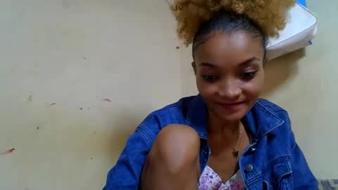 Snapshot of francinoli chatting on 05.24.26 Francinoli online show from 05.24.26