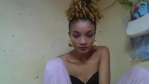 Snapshot of francinoli chatting on 05.31.26 Francinoli online show from 05.31.26