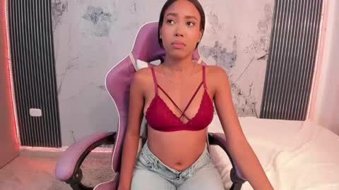 Snapshot of francis_leams chatting on 05.29.26 Laura online show from 05.29.26