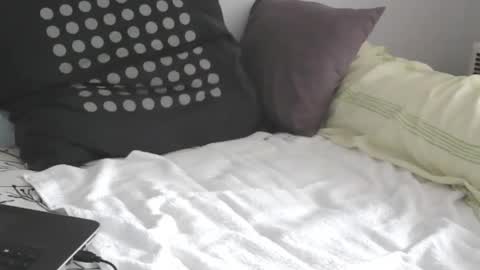 Snapshot of francky34300 chatting on 03.10.25 yogapants online show from 03.10.25