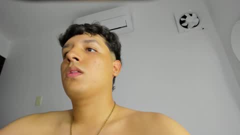 Snapshot of frank_castiglioni chatting on 03.02.25 Castiglioni online show from 03.02.25