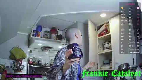 Snapshot of frankiecatalyst chatting on 02.08.26 Frankie Catalyst online show from 02.08.26