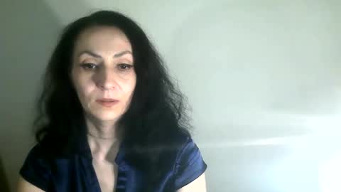 frankieteasing online show from 12.21.24