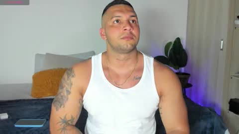 Snapshot of frankmyles01 chatting on 01.17.26 frank online show from 01.17.26