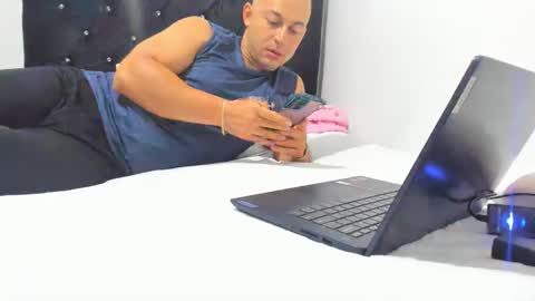 Snapshot of franyjuly chatting on 01.10.25 franyjuly online show from 01.10.25