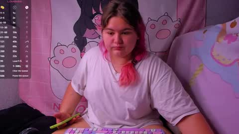 Snapshot of freakcute_friends chatting on 12.09.24 Alice online show from 12.09.24