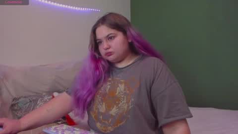 Snapshot of freakcute_friends chatting on 02.09.25 Alice online show from 02.09.25