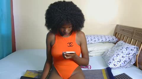 Nessa-Independent model online show from 12.29.24