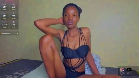 Nessa-Independent model online show from 10.21.25