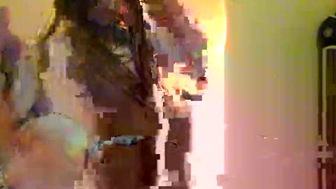 Squirrel twink online show from 11.05.25