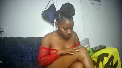 Snapshot of freaky216738 chatting on 01.17.25 freakyLucy online show from 01.17.25