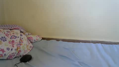 Snapshot of freaky_dolly chatting on 03.01.25 freaky_dolly online show from 03.01.25