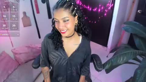 Snapshot of freaky_lia chatting on 06.20.26 Lia Gomez online show from 06.20.26
