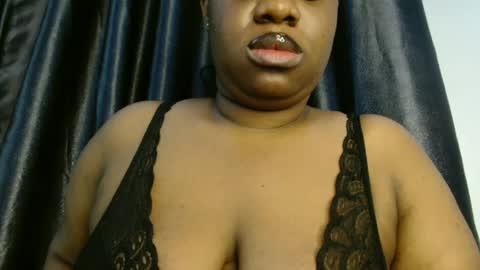 Snapshot of freaky_slut5 chatting on 06.28.26 freaky slut5 online show from 06.28.26