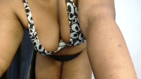 Snapshot of freaky_slut5 chatting on 07.05.26 freaky slut5 online show from 07.05.26