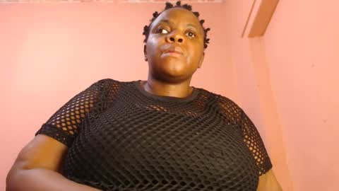 Snapshot of freakyboobsxx chatting on 07.21.26 Kimmy online show from 07.21.26